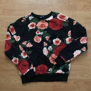 🌹H&M Roses Sweatshirt 🌹